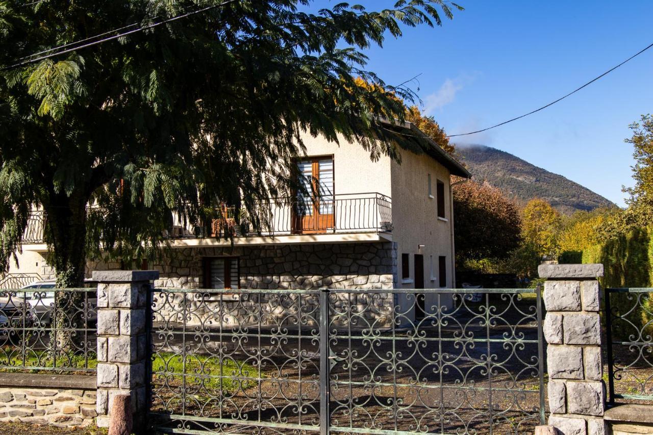 Ferienwohnung Vue Du Gar Saléchan Exterior foto