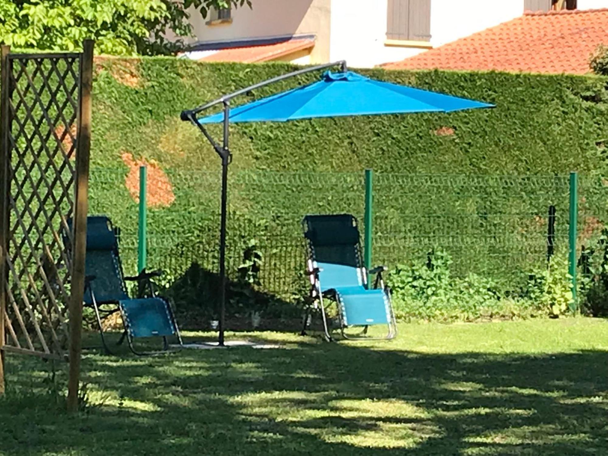 Ferienwohnung Vue Du Gar Saléchan Zimmer foto